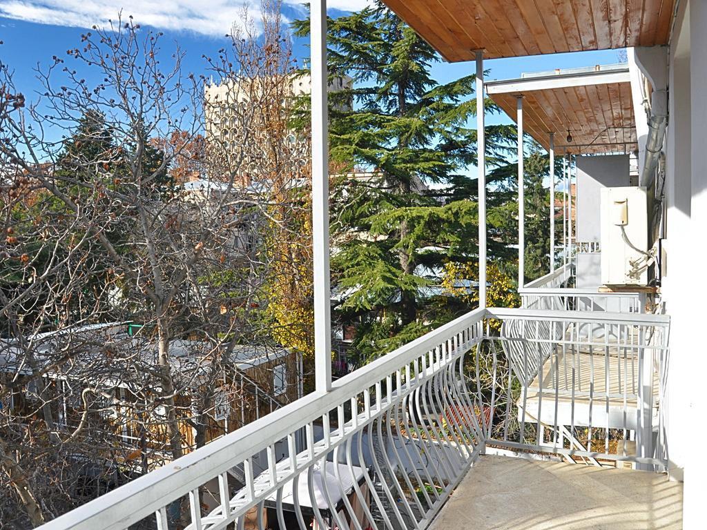 Gold Star Hotel Тбилиси Экстерьер фото