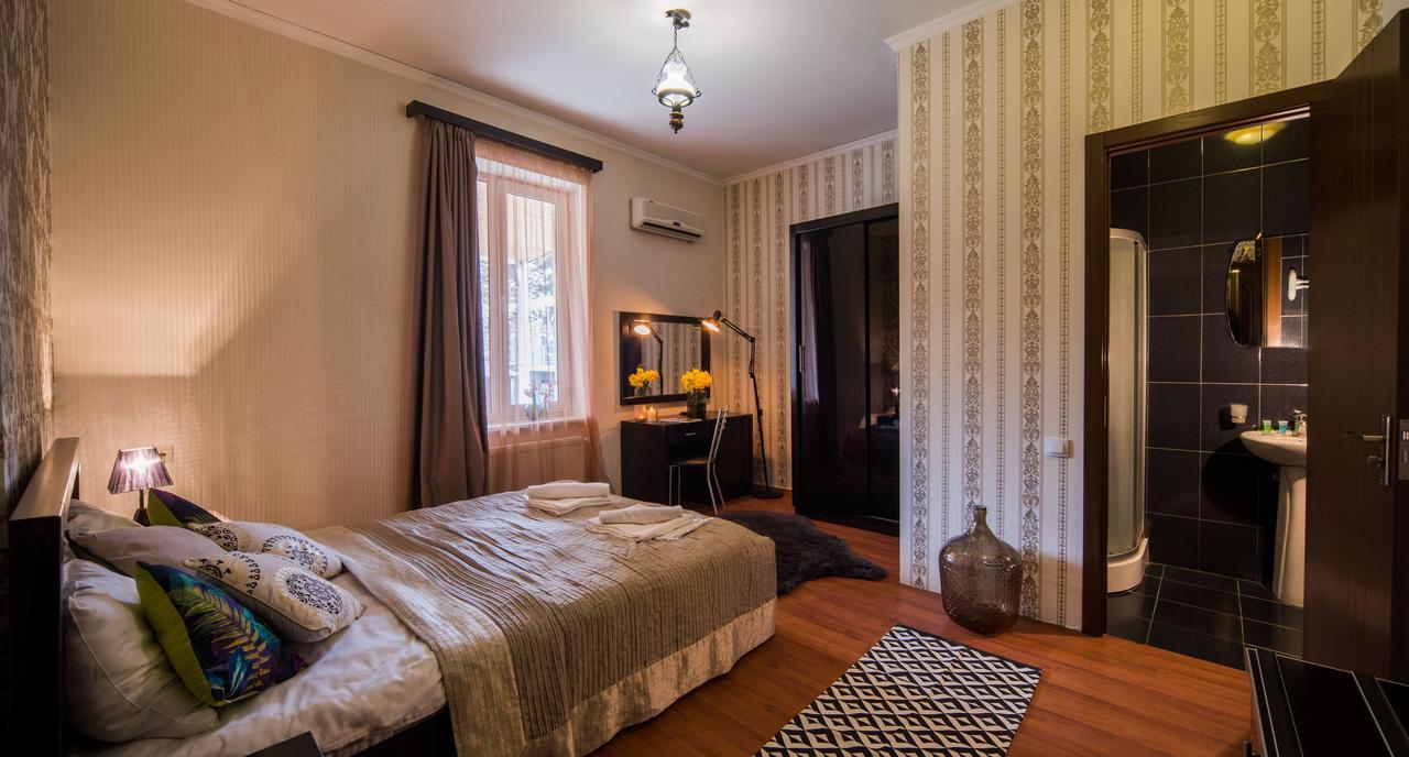 Gold Star Hotel Тбилиси Экстерьер фото